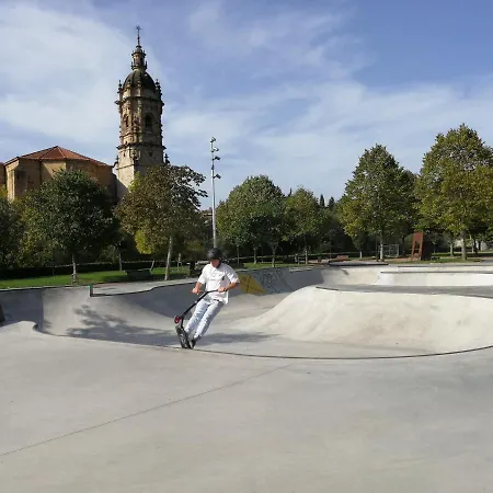 Andramari Tourist Parking& Wifi Аморебьета-Эчано